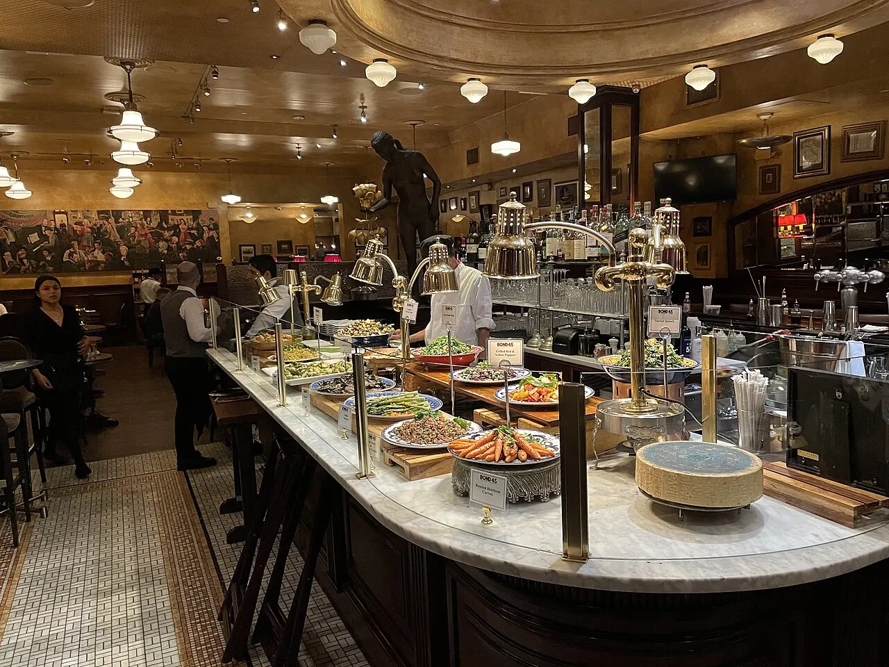 Hotel Edison in New York